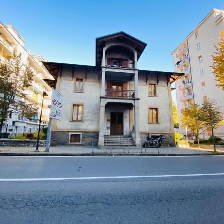 Апартаменты Casa Dei Leoni Аоста Экстерьер фото
