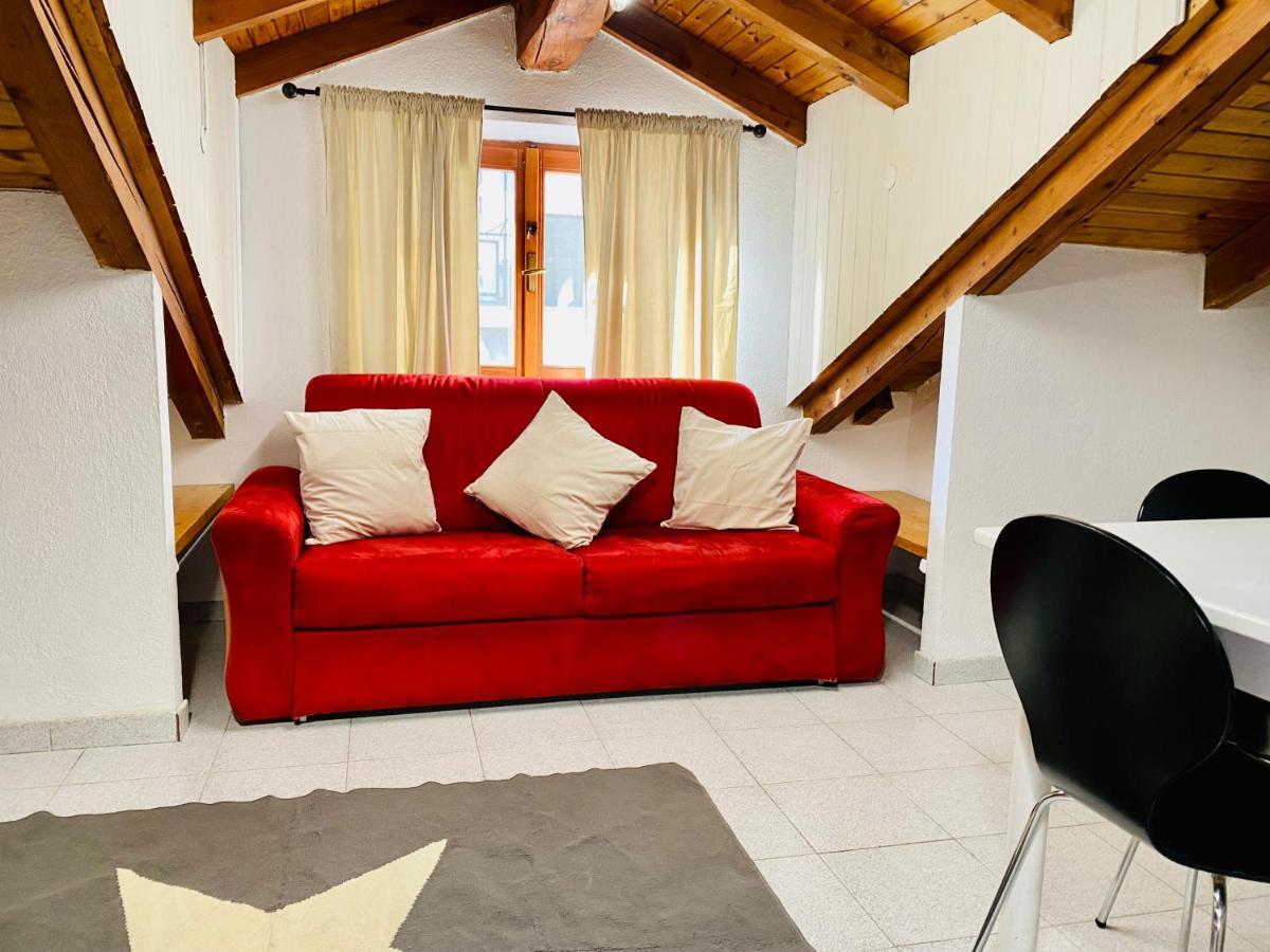 Апартаменты Casa Dei Leoni Аоста Экстерьер фото